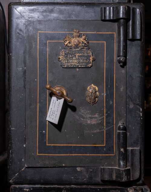 R. TANN'S SAFE